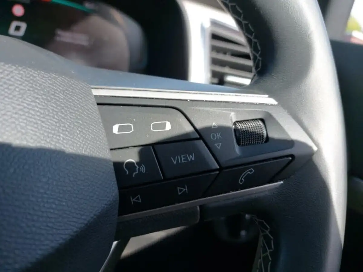 2023-seat-ateca-15-ecotsi-xperience-dsg-big-13
