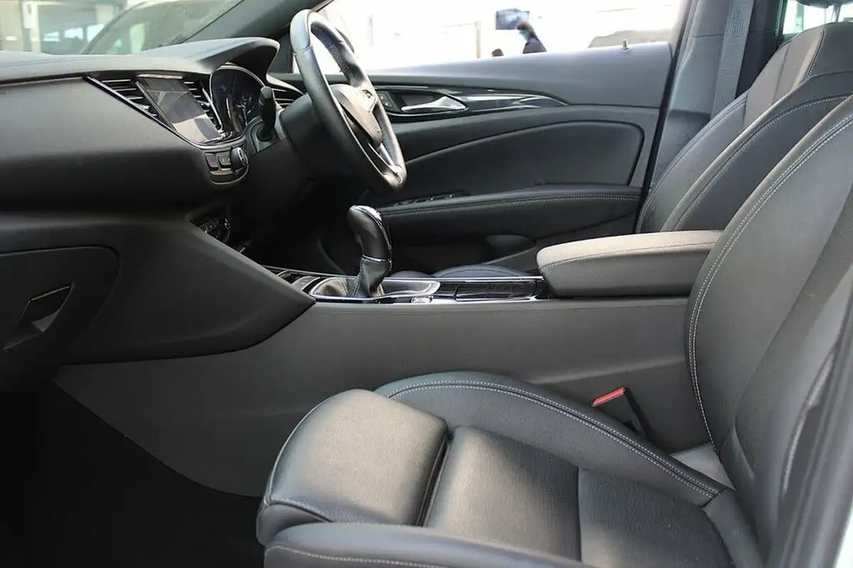 2020-vauxhall-insignia-grand-sport-15-turbo-d-sri-vx-line-nav-big-21