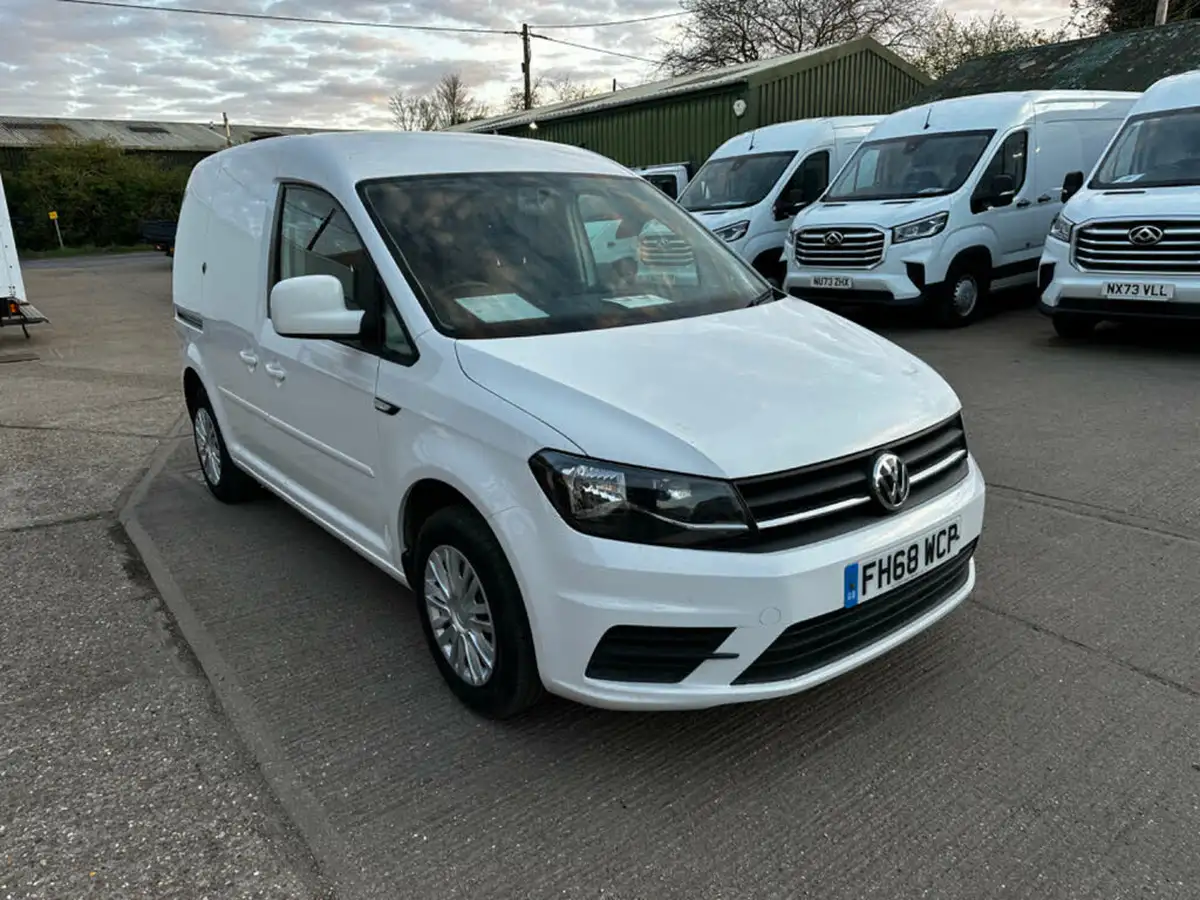 2019-volkswagen-caddy-20tdi-c20-trendline-bmt-102pseu6-dsg-big-1