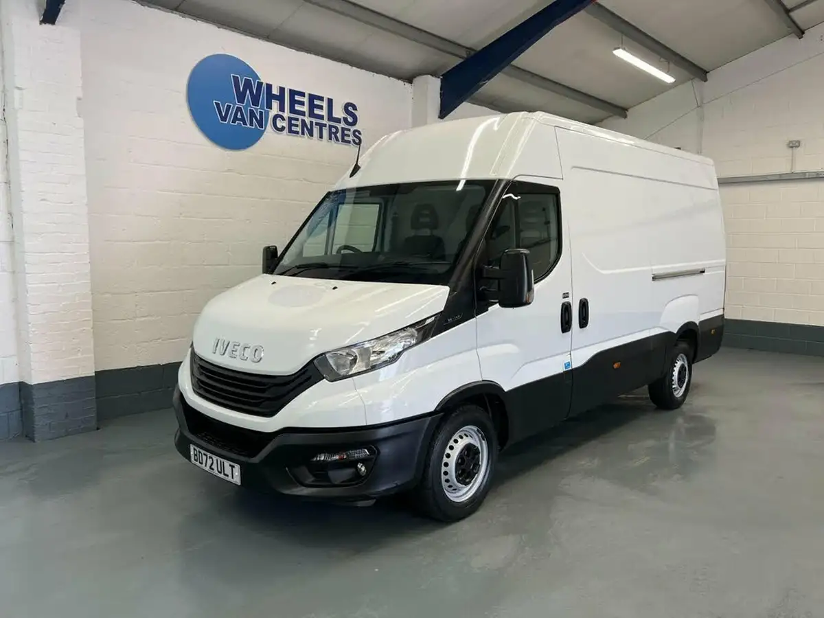 2023-iveco-daily-s-class-23td-35s14v-business-3520mm-h2-136pseu6dt-big-0