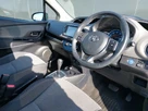 2015-toyota-yaris-15-vvt-i-sport-hybrid-small-10