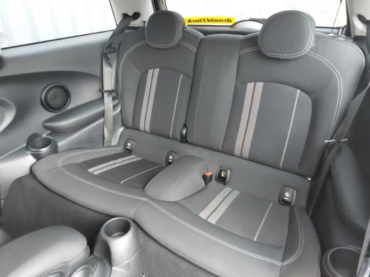 2019-mini-cooper-20-cooper-s-classic-189bhp-hatchback-3d-auto-big-5