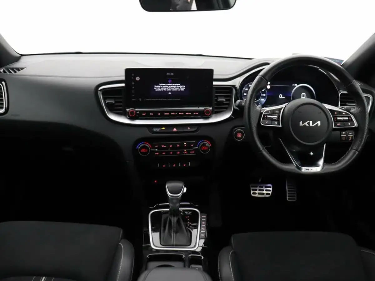 2023-kia-pro-ceed-15-t-gdi-gt-line-s-158bhp-big-12
