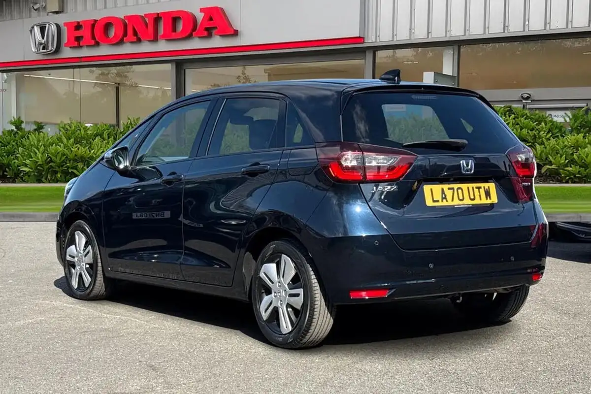 2021-honda-jazz-15-i-mmd-ex-107ps-big-1