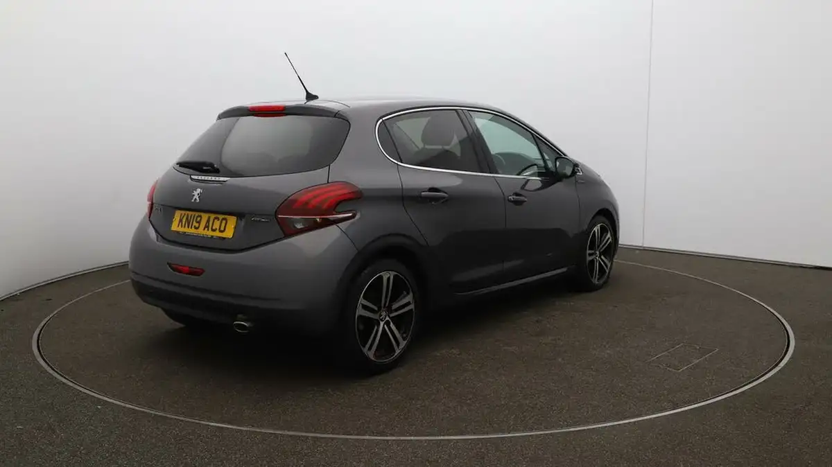 2019-peugeot-208-12-puretech-gt-line-110bhp-big-46