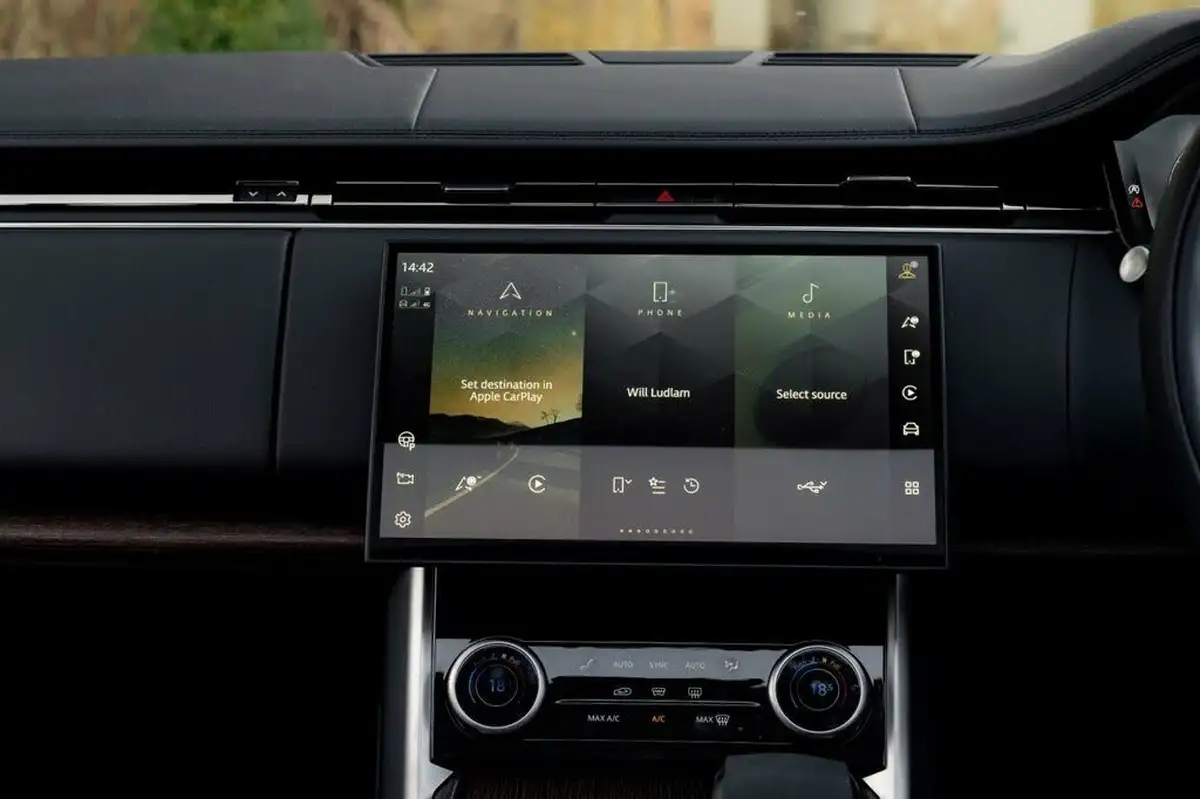 2023-land-rover-range-rover-30-p400-autobiography-big-42