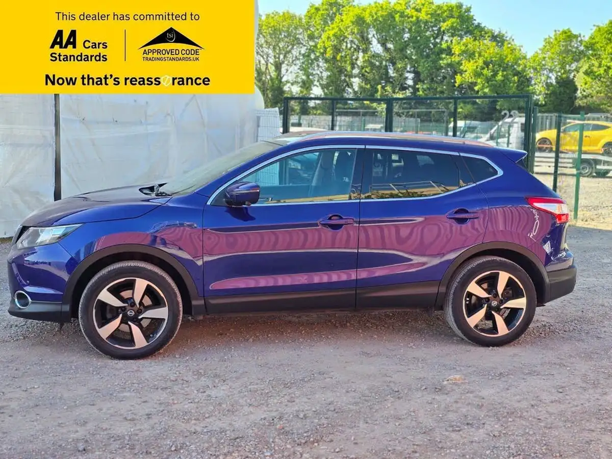 2016-nissan-qashqai-12-dig-t-n-connecta-xtronic-cvt-big-13