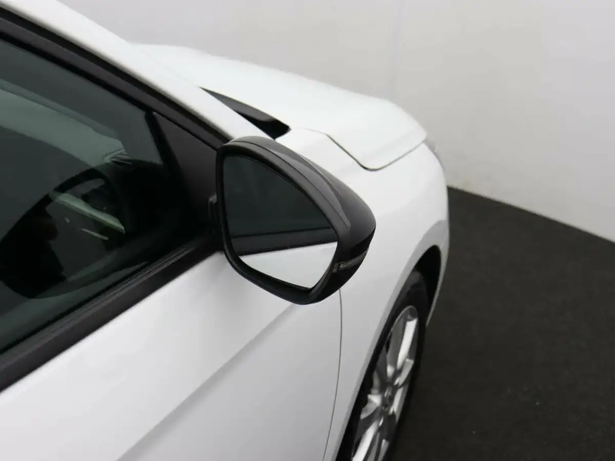 2023-vauxhall-corsa-12-turbo-design-auto-big-40