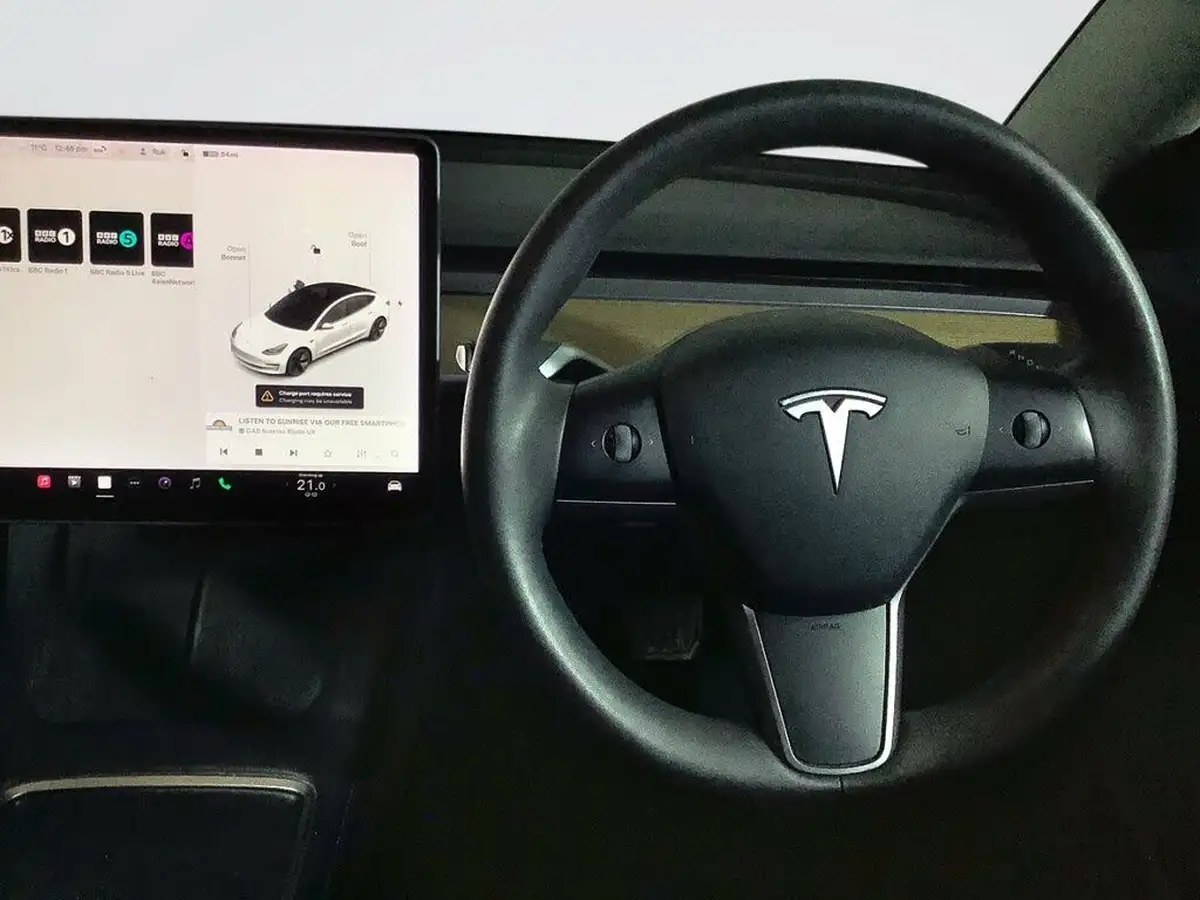 2021-tesla-model-3-e-standard-plus-big-13