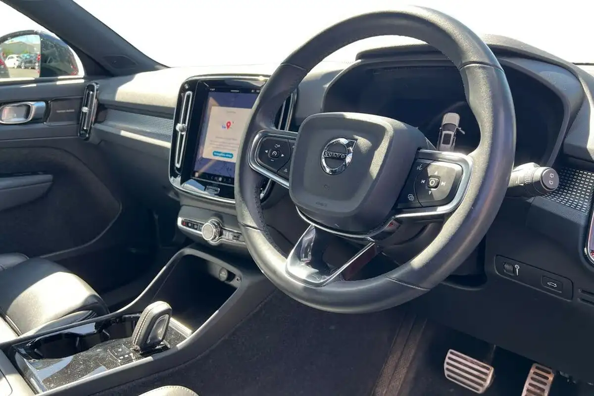2021-volvo-c40-e-twin-recharge-pro-big-9