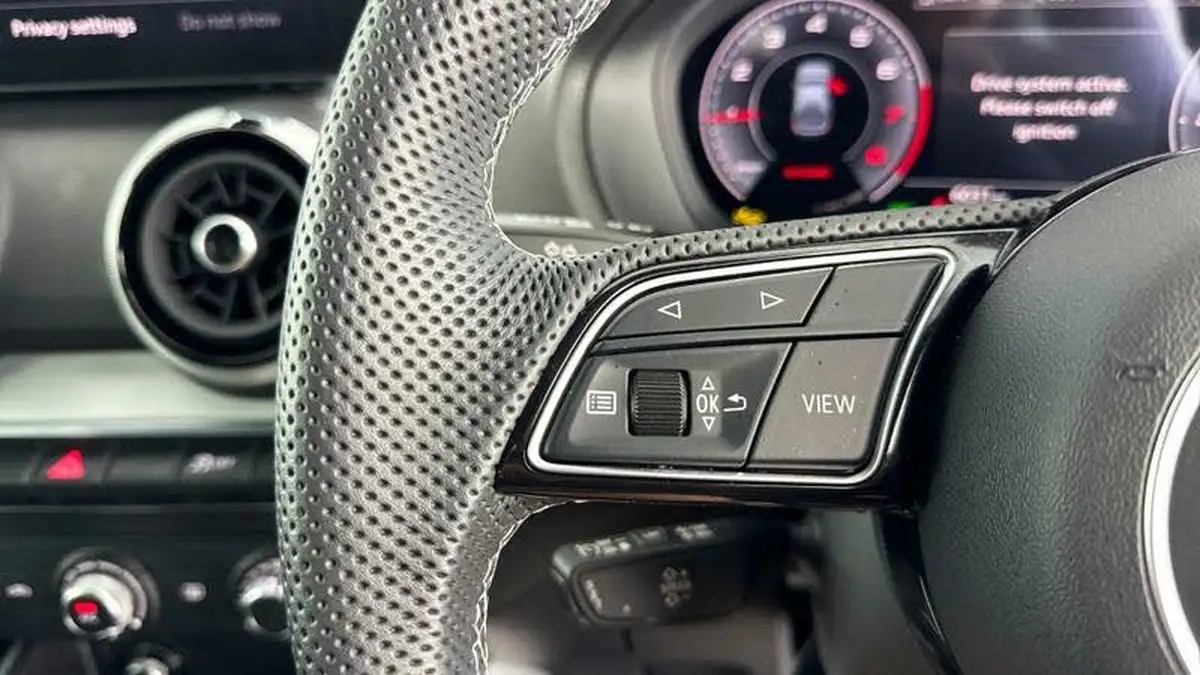 2024-audi-q2-10-30-tfsi-s-line-116ps-big-23