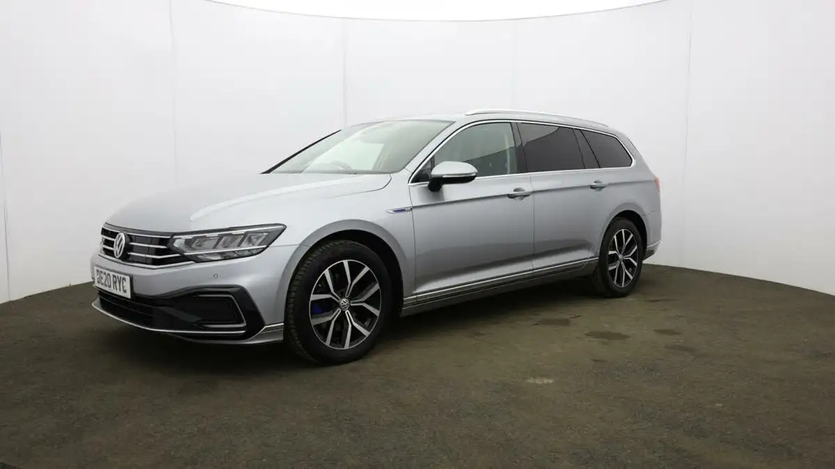 2020-volkswagen-passat-14-tsi-gte-estate-5d-big-28