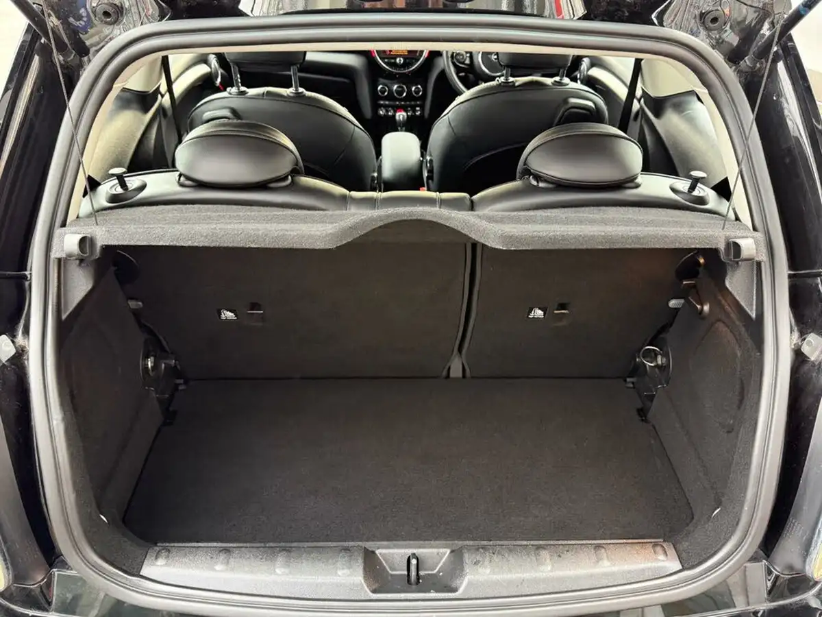 2020-mini-cooper-20-cooper-s-exclusive-189bhp-nav-hatchback-3d-big-3