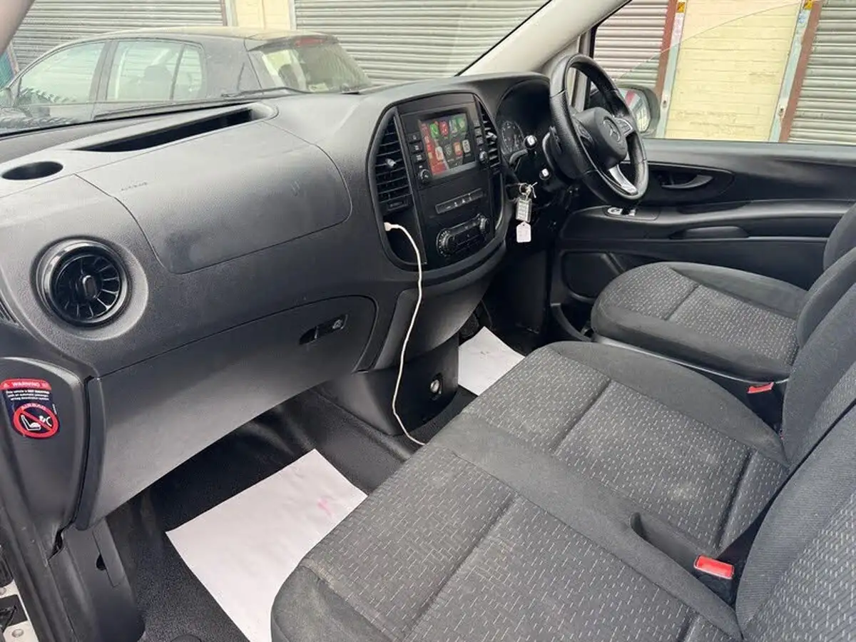 2021-mercedes-benz-vito-20cdi-114-progressive-l2-134bhpeu6dt-panel-1749cc-9g-tronic-big-51