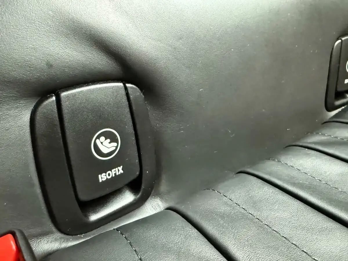 2020-mini-cooper-20-cooper-s-exclusive-189bhp-nav-hatchback-3d-big-27