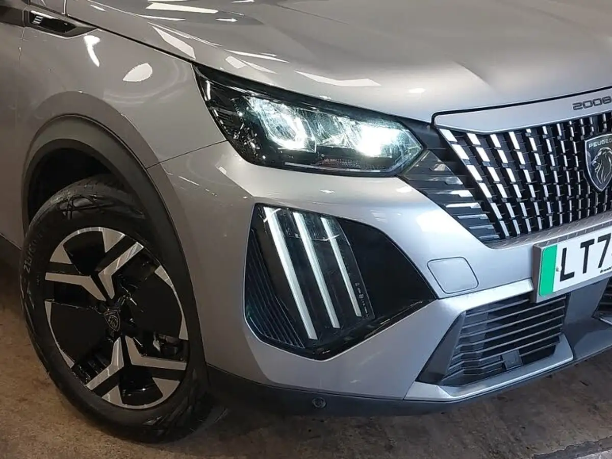 2024-peugeot-2008-suv-e-allure-136ps-50kwh-big-8