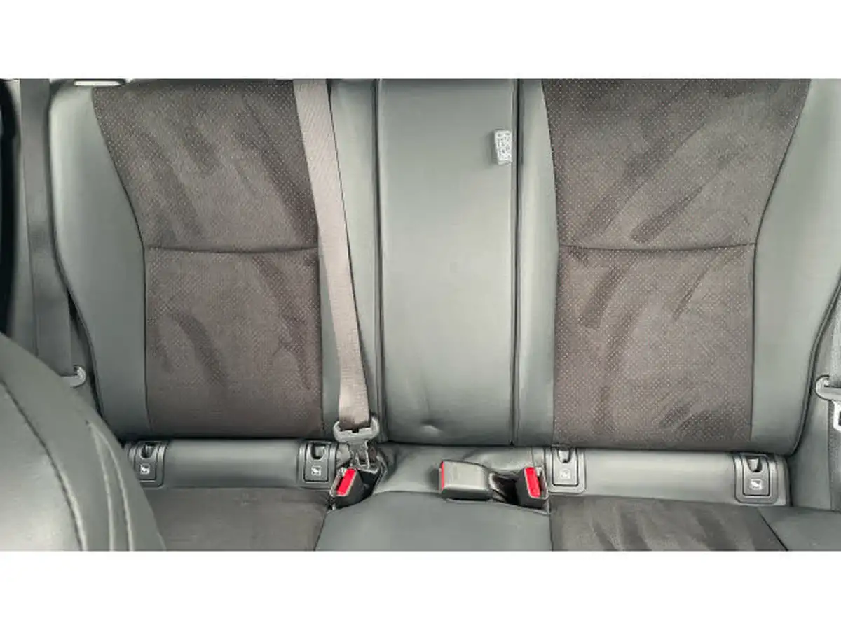 2023-toyota-yaris-cross-15-vvt-i-gr-sport-big-21