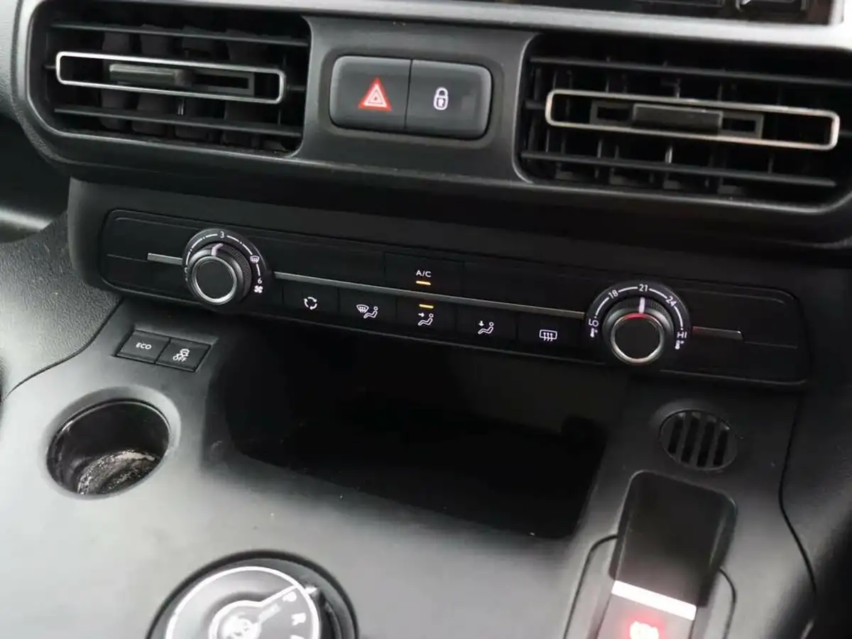 2019-citroen-berlingo-15bluehdi-flair-m-size-130ps-eat8-big-19