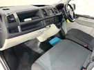 2018-volkswagen-transporter-20tdi-t28-highline-bmt-swb-150pseu6-small-11
