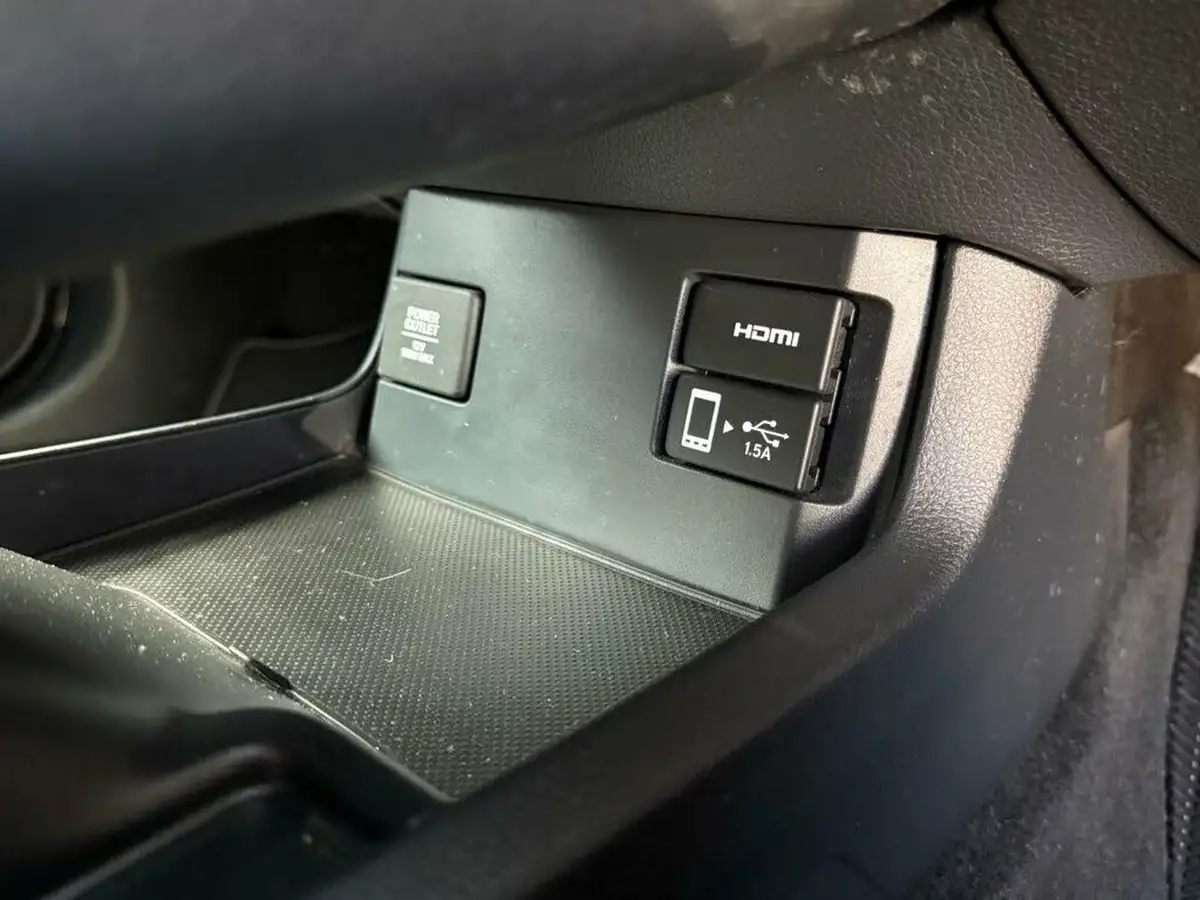 2019-honda-civic-15-vtec-turbo-sport-plus-ss-big-31