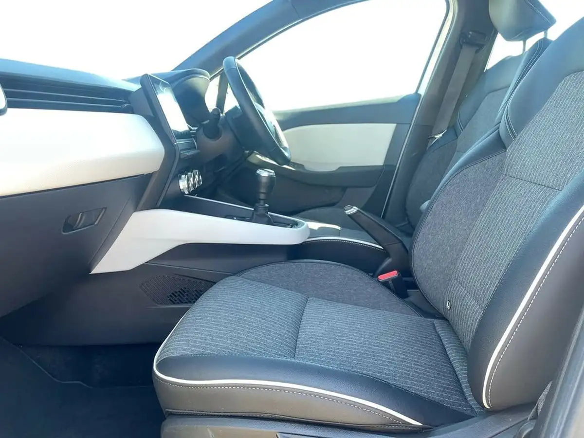 2022-renault-clio-10-tce-se-edition-big-9
