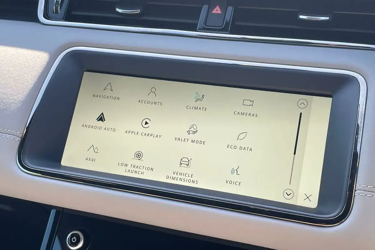 2023-land-rover-range-rover-evoque-15-p300e-r-dynamic-se-big-40