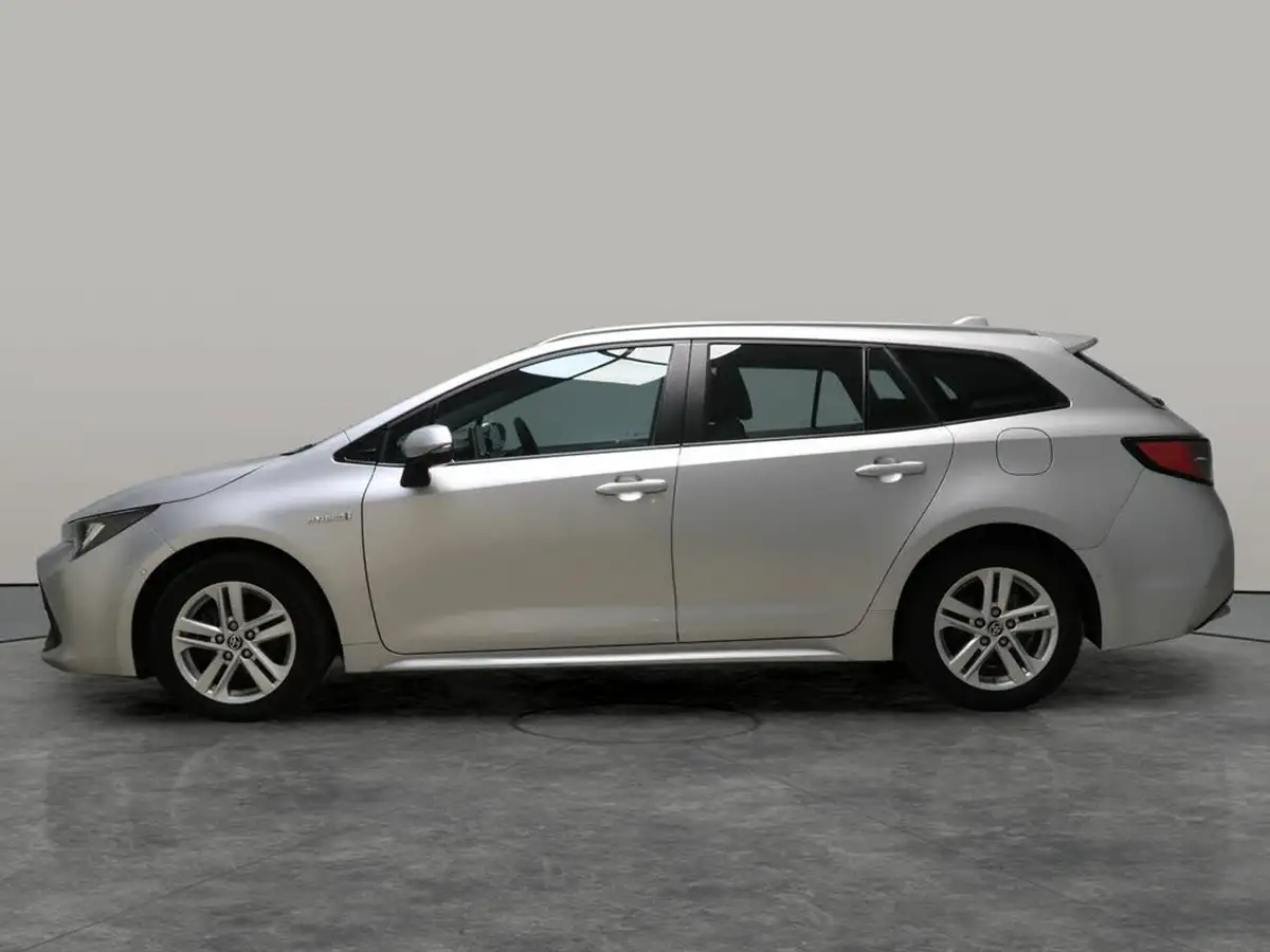 2022-toyota-corolla-18-vvt-i-icon-tech-spare-wheel-touring-sports-5d-big-11