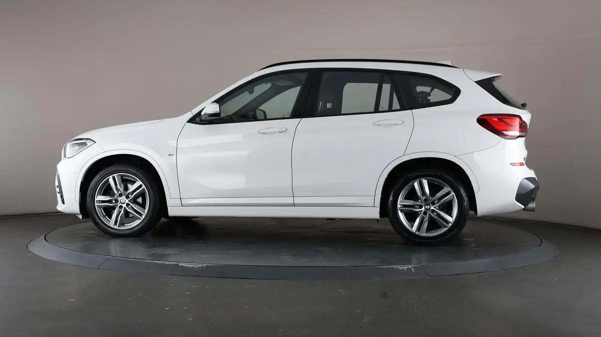 2020-bmw-x1-15-sdrive18i-m-sport-dct-big-30