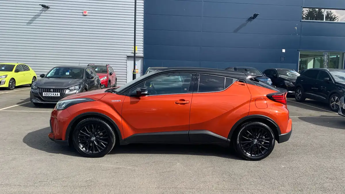 2020-toyota-c-hr-20-vvt-i-orange-edition-big-5
