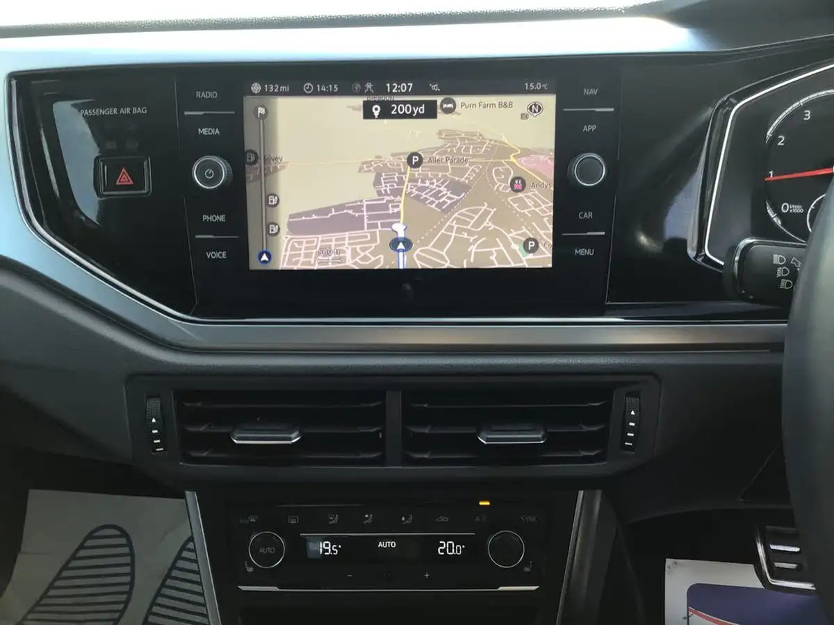 2021-volkswagen-polo-10-tsi-active-dsg-big-21