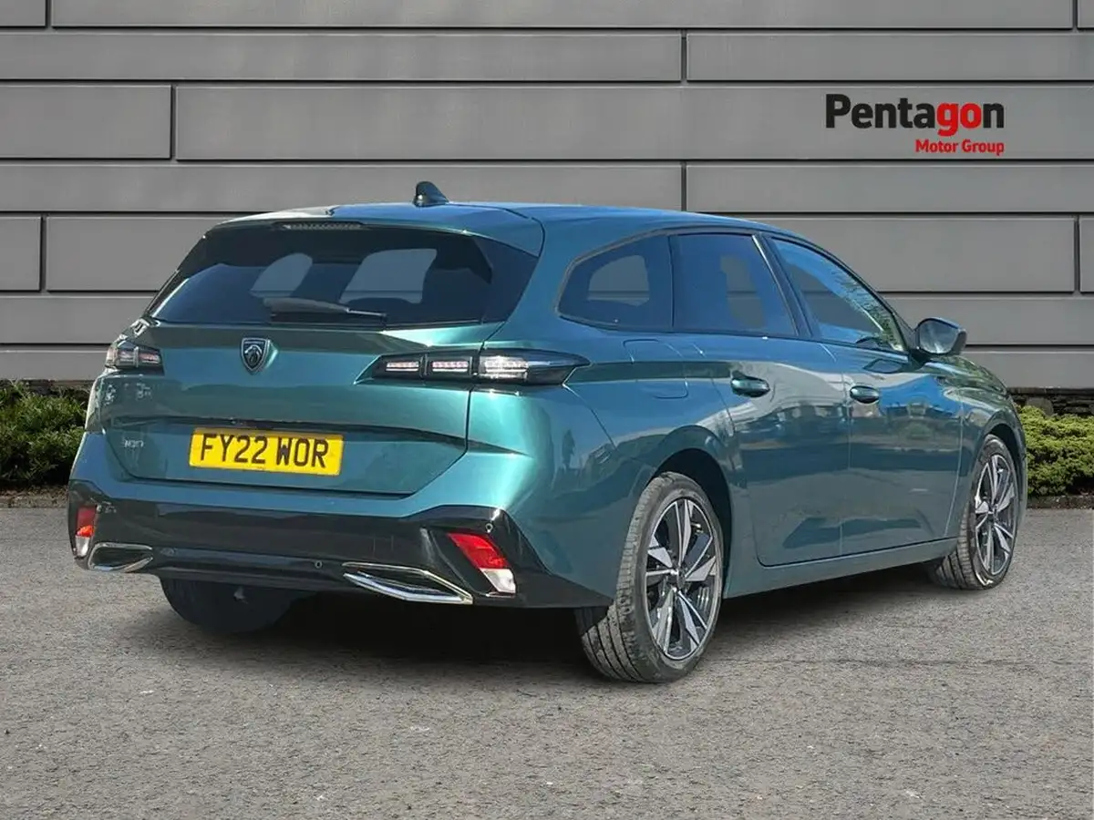 2022-peugeot-308-sw-15-bluehdi-allure-station-wagon-eat8-big-3