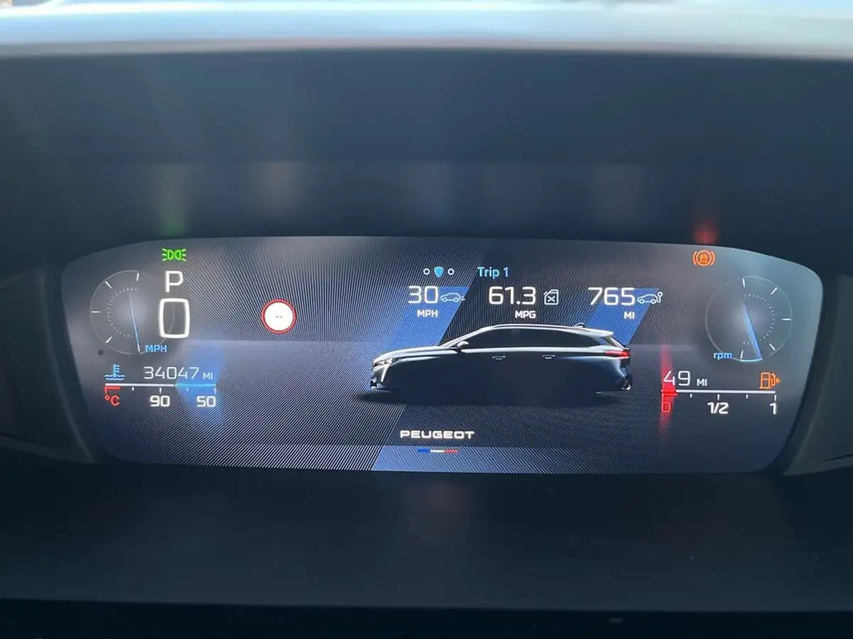 2022-peugeot-308-sw-15-bluehdi-allure-station-wagon-eat8-big-25