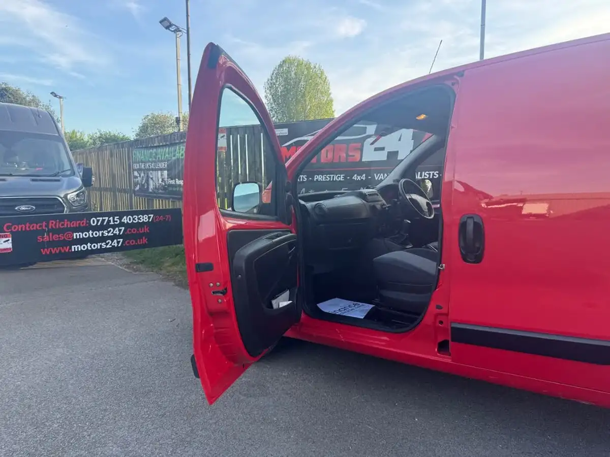 2011-peugeot-bipper-14td-s-class-ii-panel-big-33