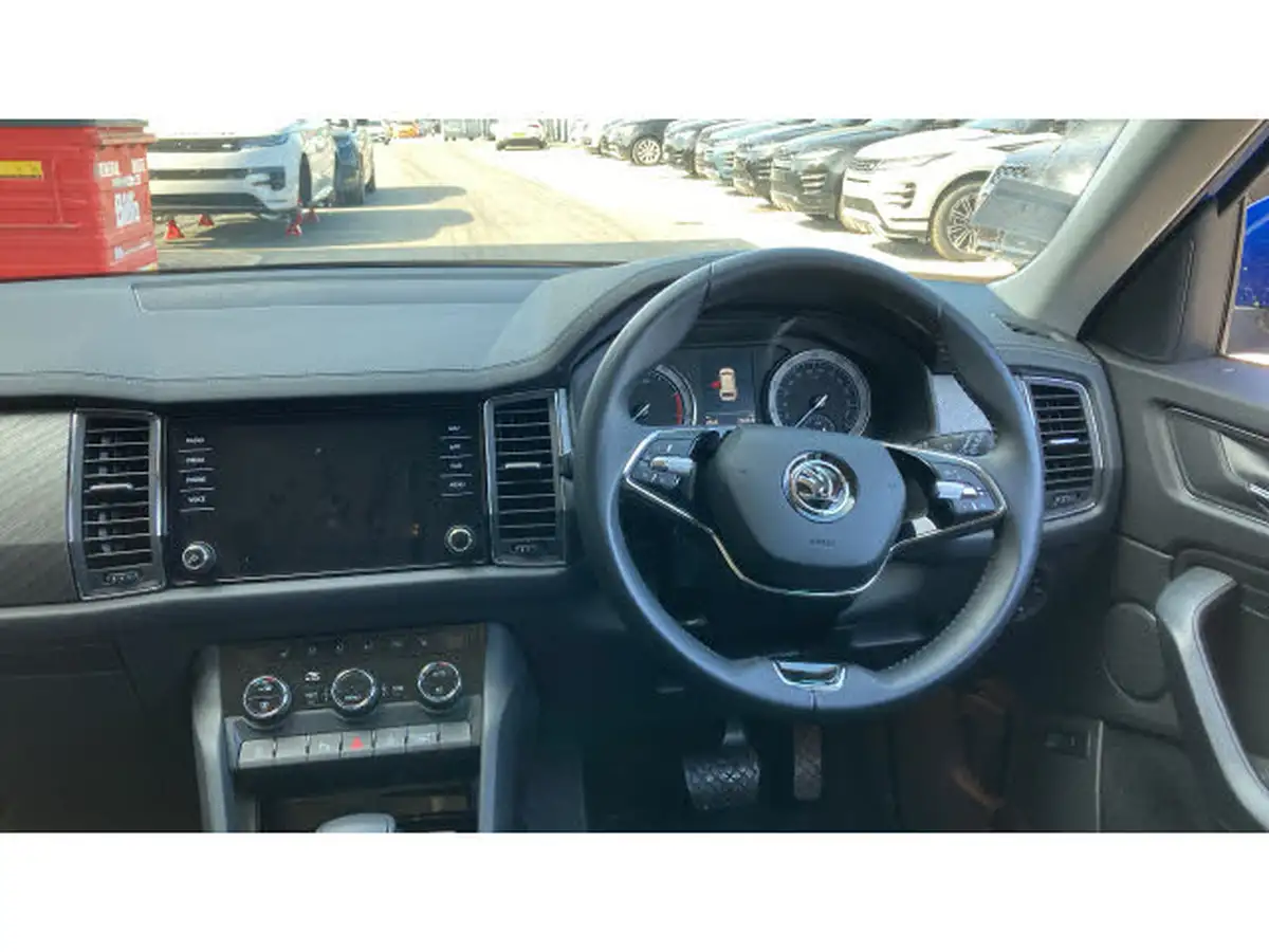 2022-skoda-kodiaq-15-tsi-se-l-dsg-big-9