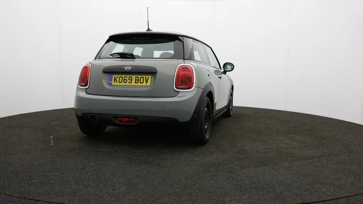 2020-mini-cooper-15-one-classic-3d-big-67