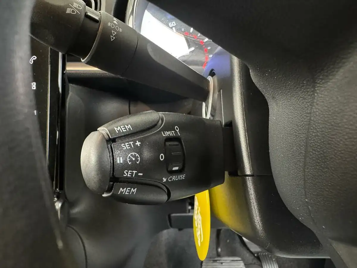 2023-citroen-c3-12-puretech-plus-110ps-eat6-big-27