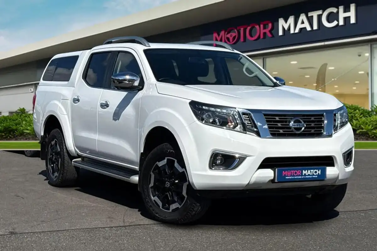 2020-nissan-navara-23dci-tt-tekna-8-navileather-auto-big-0