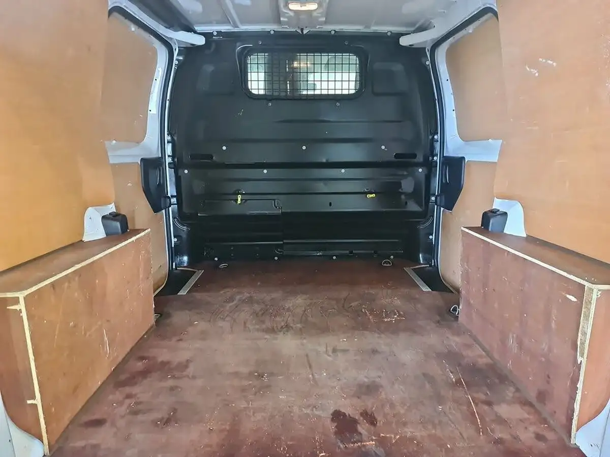 2021-toyota-proace-15d-icon-compact-100hpeu6dt-e-big-16