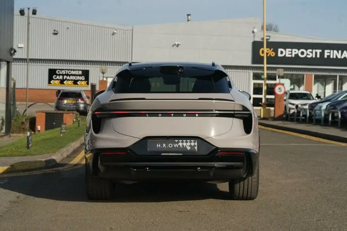 2023-lotus-eletre-e-s-big-3