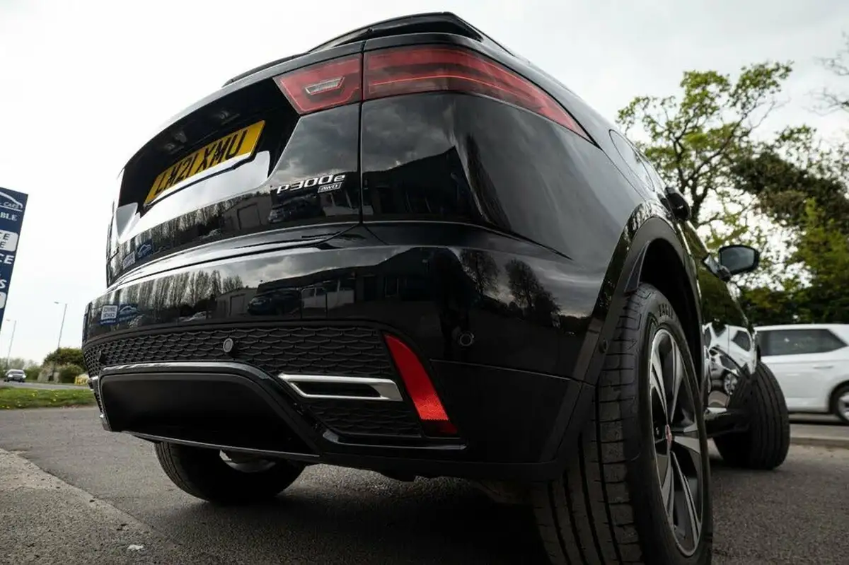 2021-jaguar-e-pace-15-p300e-r-dynamic-s-big-42