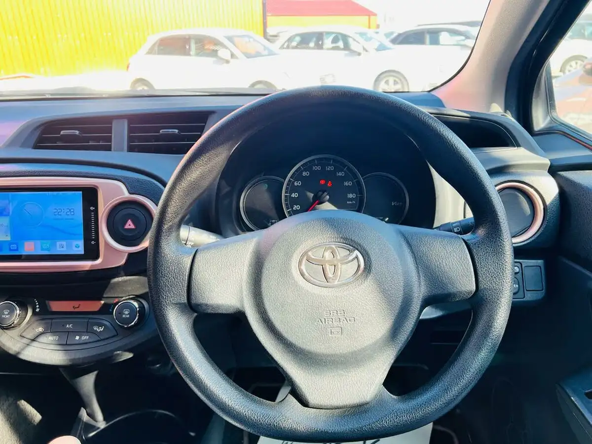 2013-toyota-yaris-133-tr-5d-m-drive-s-big-16