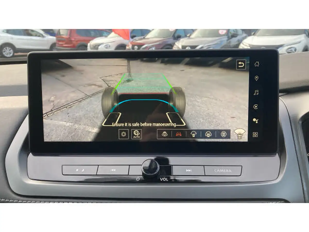 2024-nissan-qashqai-15-n-connecta-glass-roof-pack-big-49