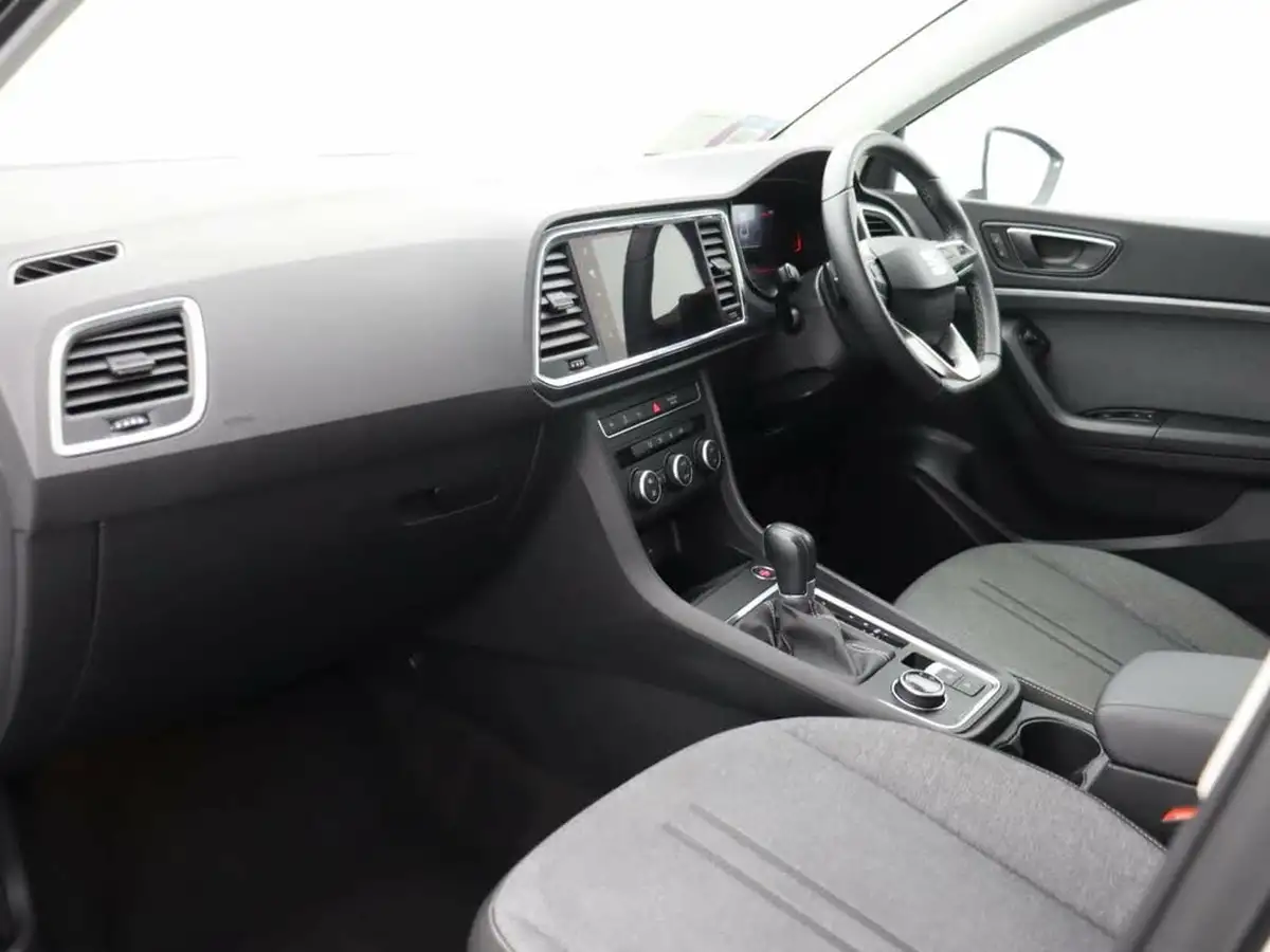 2023-seat-ateca-15-ecotsi-se-technology-dsg-big-11
