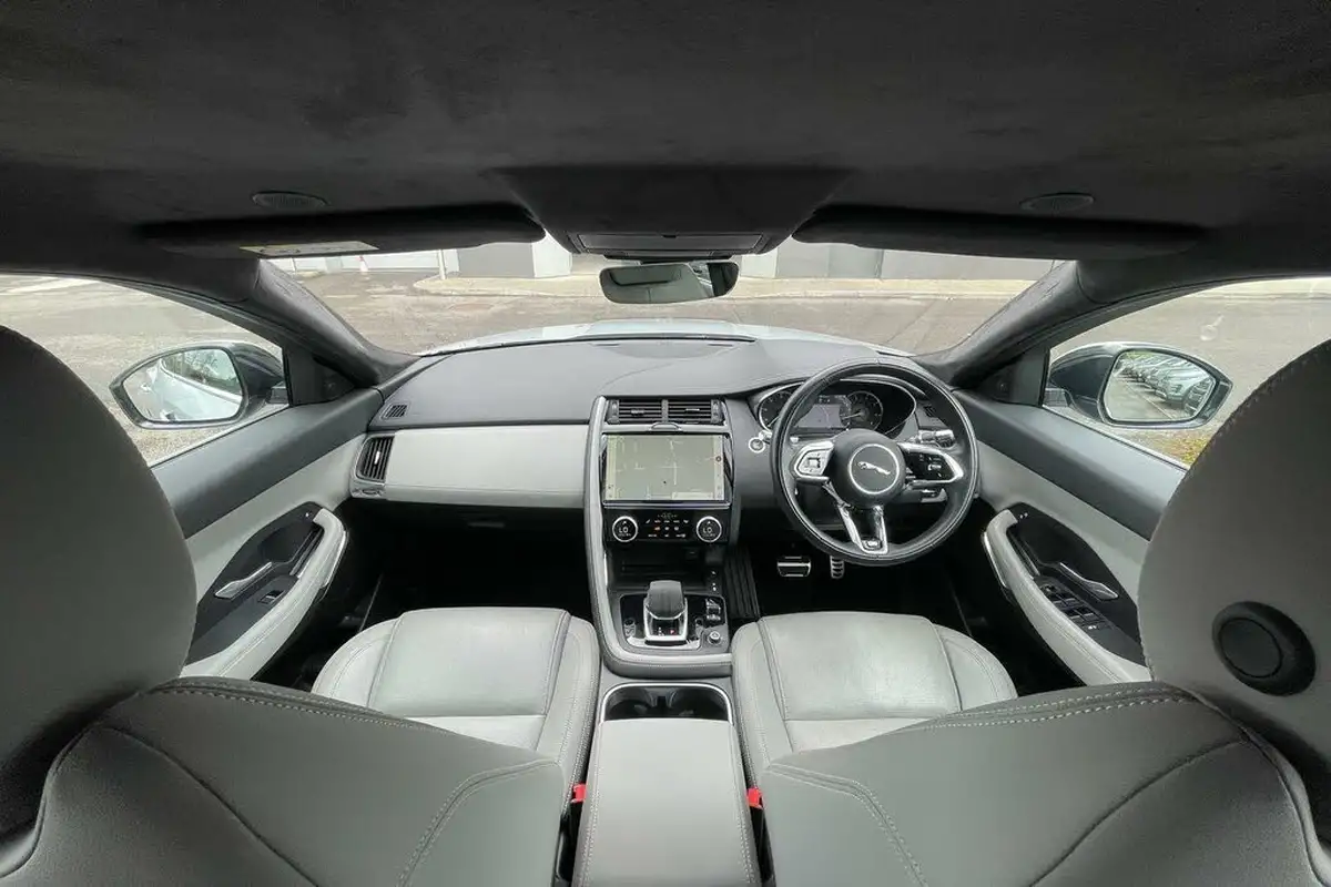 2021-jaguar-e-pace-20-p200-r-dynamic-s-big-3