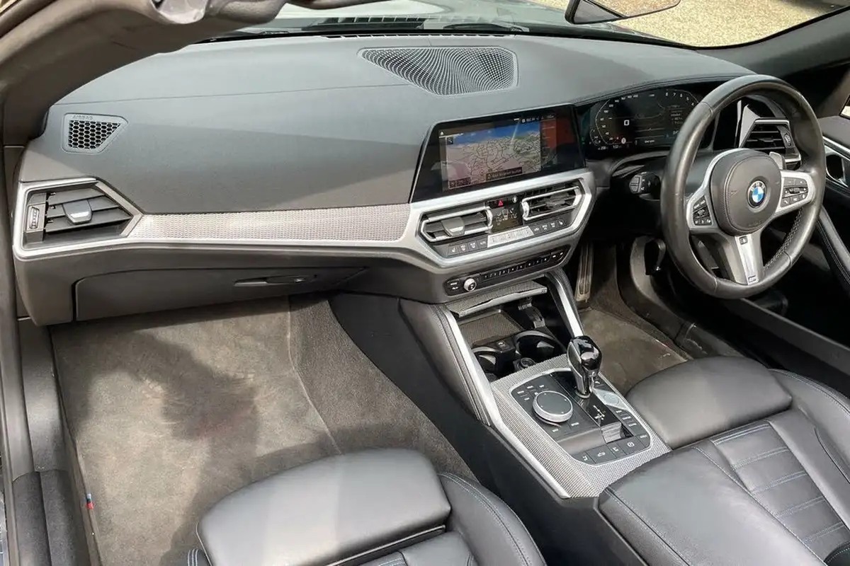 2022-bmw-4-series-20td-420d-m-sport-convertible-2d-big-26