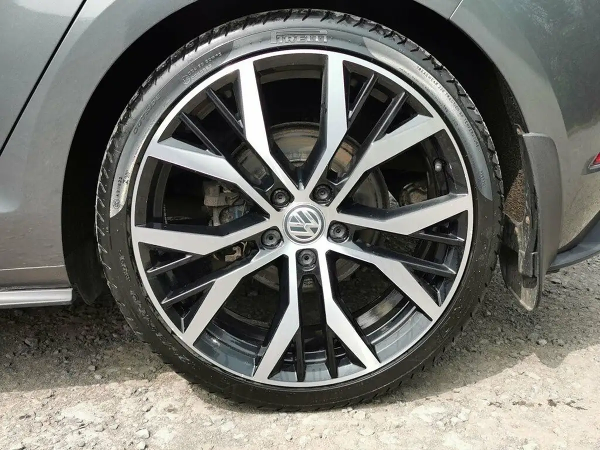 2018-volkswagen-golf-20tdi-gtd-hatchback-5d-dsg-big-40