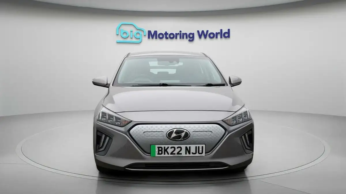 2022-hyundai-ioniq-e-premium-electric-big-2