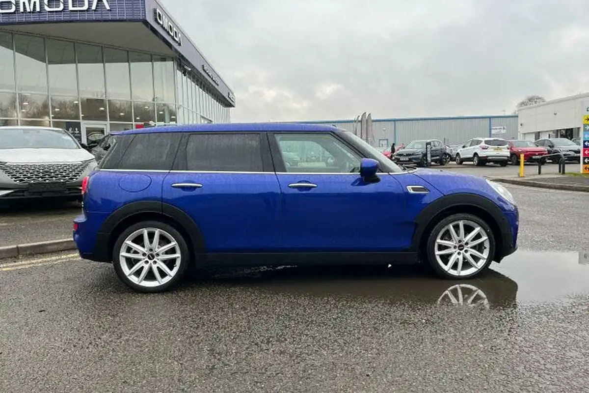 2020-mini-clubman-15-cooper-sport-big-1
