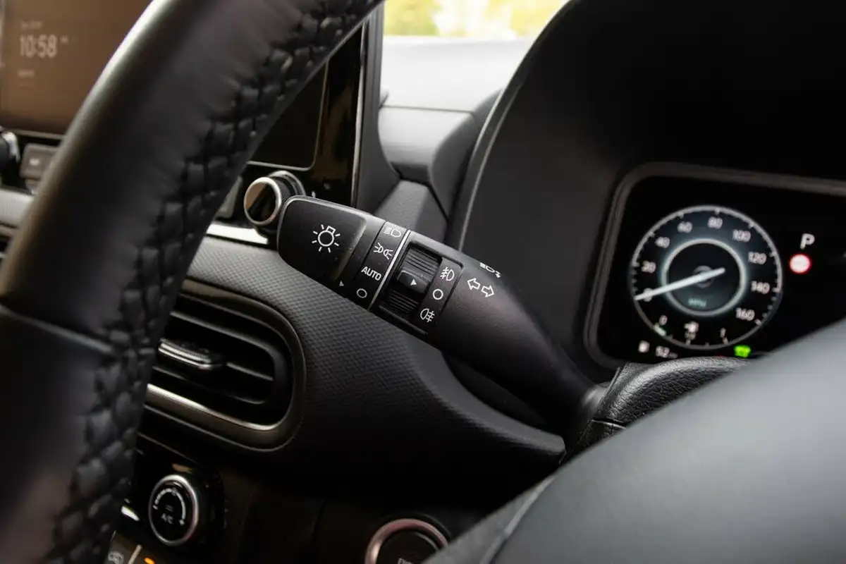 2022-hyundai-kona-16-gdi-premium-big-16