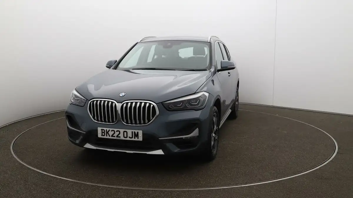 2022-bmw-x1-20-sdrive20i-xline-big-29